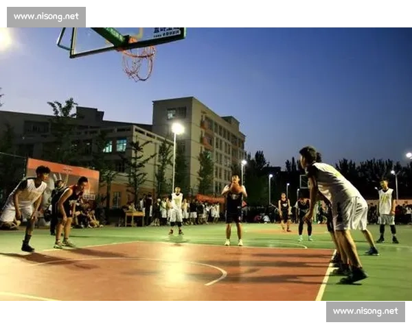 球场灯光照亮运动梦想 照明技术与体育赛事的完美融合 球场灯光照亮运动梦想 照明技术与体育赛事的完美融合